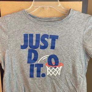 Nike Youth  Just do it tshirt XL